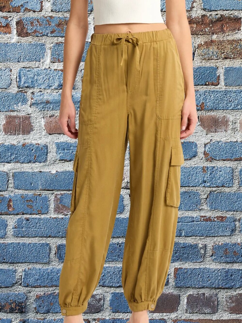 NWOT Mother Curbside Cargo Pants